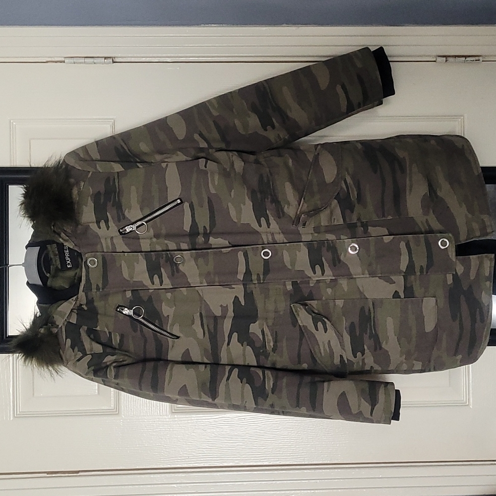 Camoflauge Express Coat size M